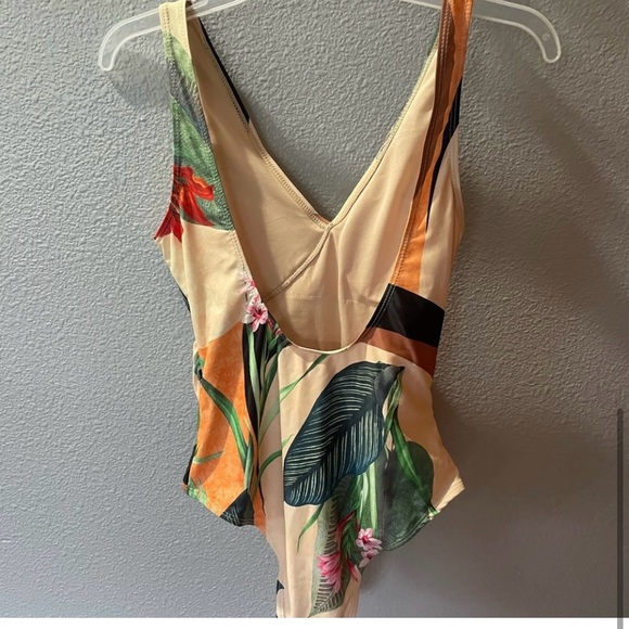 Amazon Women's Tropical Print One Piece Swimsuit - Multicolor - Picture 5 of 7